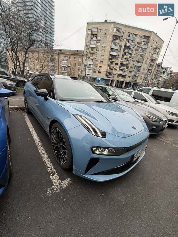 Внедорожник / Кроссовер Zeekr 001 2025 в Киеве