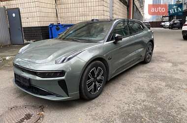 Позашляховик / Кросовер Zeekr 001 2024 в Києві