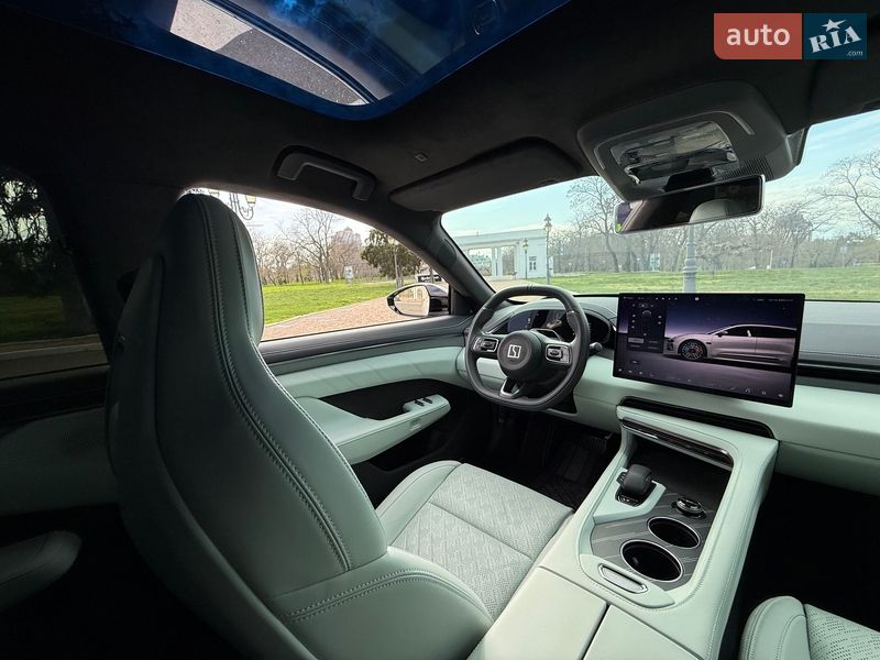 Внедорожник / Кроссовер Zeekr 001 2024 в Одессе