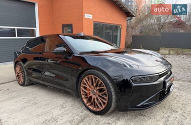 Позашляховик / Кросовер Zeekr 001 2024 в Івано-Франківську