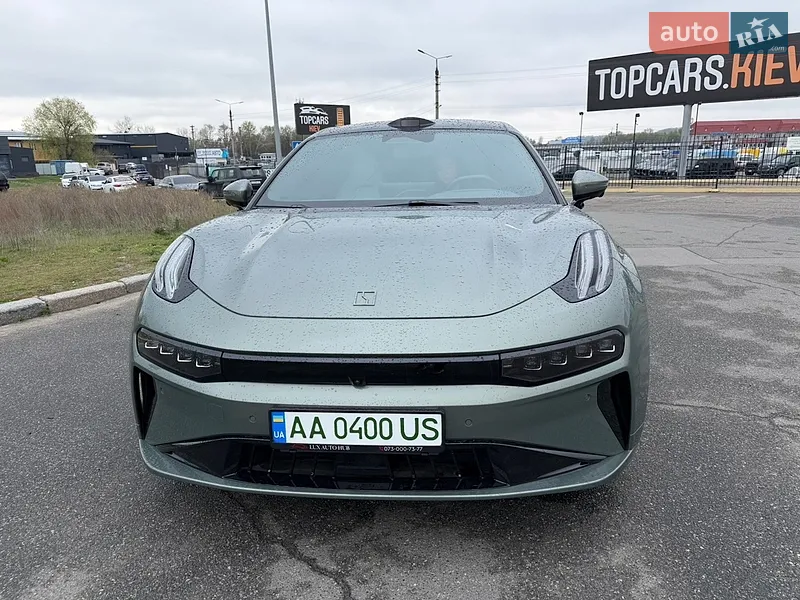 Zeekr 001