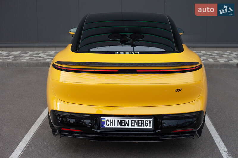 Седан Zeekr 007 2024 в Киеве