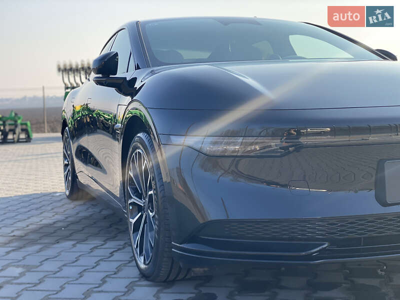 Седан Zeekr 007 2024 в Тернополе