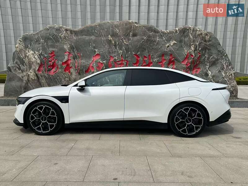 Седан Zeekr 007 2024 в Киеве