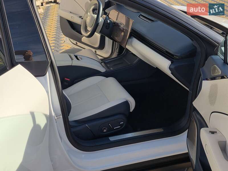 Седан Zeekr 007 2024 в Одесі