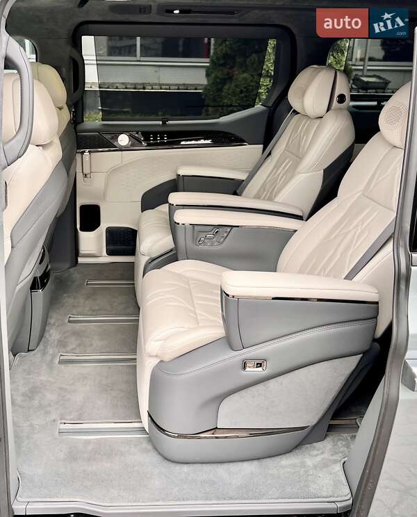 Мінівен Zeekr 009 2024 в Києві