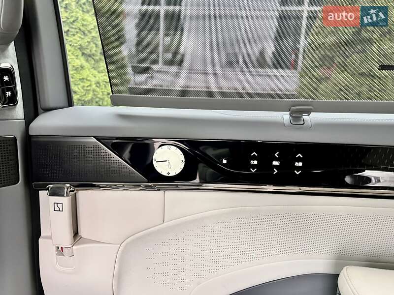 Мінівен Zeekr 009 2024 в Києві