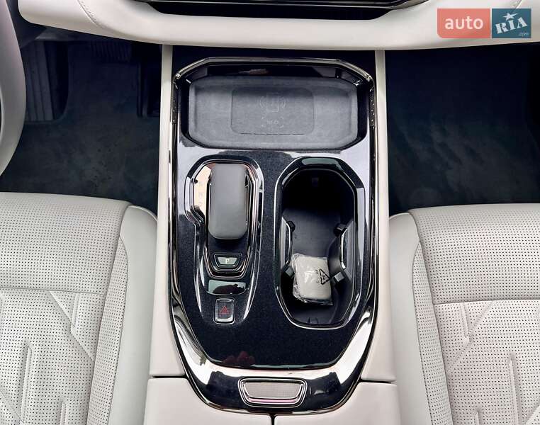 Мінівен Zeekr 009 2024 в Києві