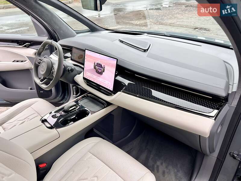 Мінівен Zeekr 009 2024 в Києві