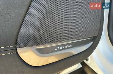 Внедорожник / Кроссовер Zeekr 7X 2024 в 
