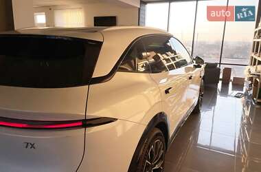 Позашляховик / Кросовер Zeekr 7X 2025 в 
