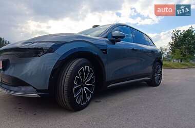 Позашляховик / Кросовер Zeekr 7X 2024 в 