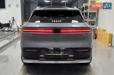 Внедорожник / Кроссовер Zeekr 7X 2025 в 