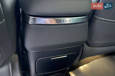 Позашляховик / Кросовер Zeekr 7X 2025 в 