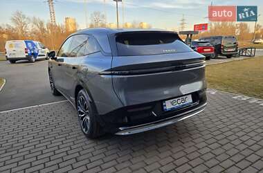 Внедорожник / Кроссовер Zeekr 7X 2025 в 