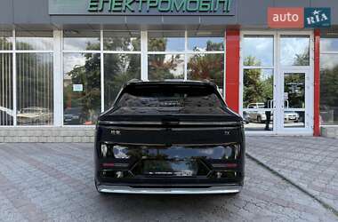 Внедорожник / Кроссовер Zeekr 7X 2025 в 