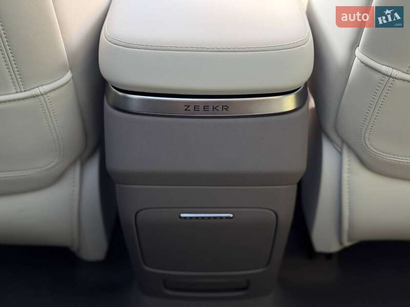 Внедорожник / Кроссовер Zeekr 7X 2025 в Киеве