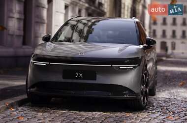 Внедорожник / Кроссовер Zeekr 7X 2025 в 