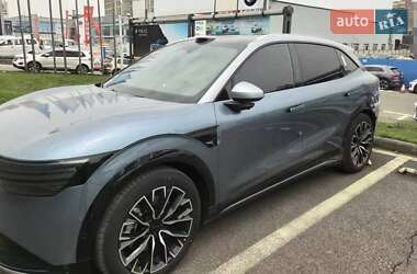 Позашляховик / Кросовер Zeekr 7X 2024 в 