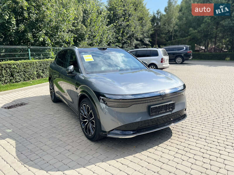 Позашляховик / Кросовер Zeekr 7X 2025 в 