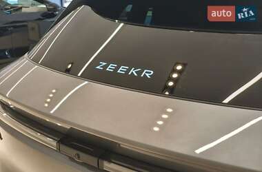 Позашляховик / Кросовер Zeekr 7X 2025 в 
