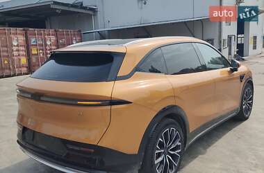 Позашляховик / Кросовер Zeekr 7X 2024 в 