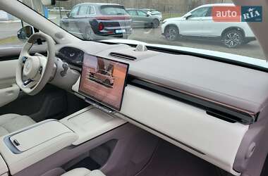 Позашляховик / Кросовер Zeekr 7X 2025 в 