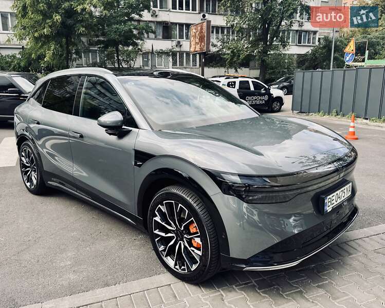 Позашляховик / Кросовер Zeekr 7X 2025 в 