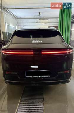 Позашляховик / Кросовер Zeekr 7X 2024 в 