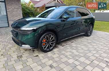 Позашляховик / Кросовер Zeekr 7X 2025 в 