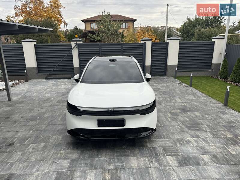 Позашляховик / Кросовер Zeekr 7X 2025 в 