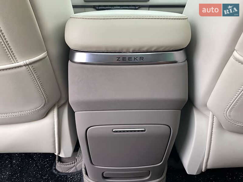 Позашляховик / Кросовер Zeekr 7X 2024 в Києві