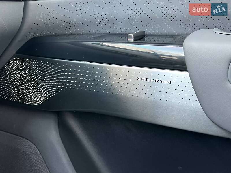 Позашляховик / Кросовер Zeekr 7X 2024 в Києві