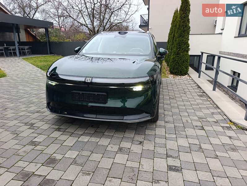 Внедорожник / Кроссовер Zeekr 7X 2025 в Ужгороде