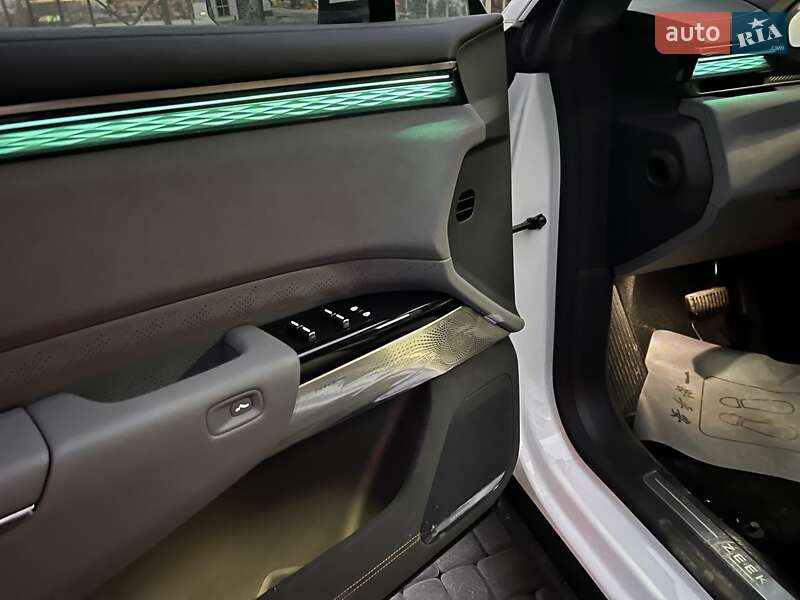 Внедорожник / Кроссовер Zeekr 7X 2025 в Киеве