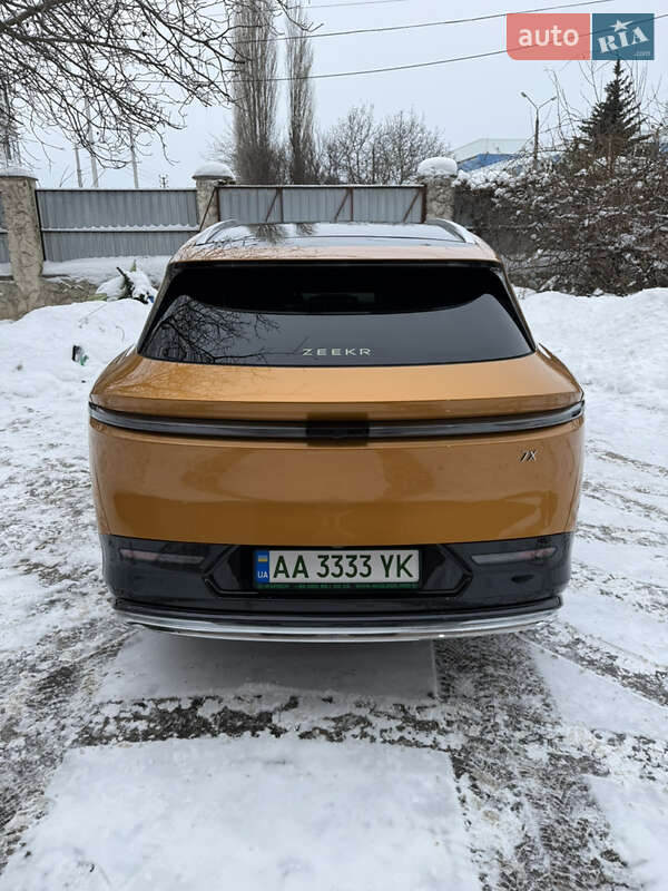 Позашляховик / Кросовер Zeekr 7X 2024 в Києві