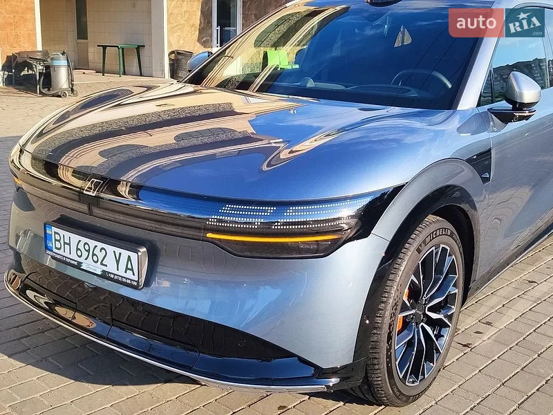 Zeekr 7X 2024