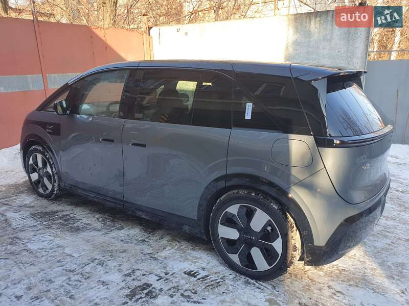 Минивэн Zeekr Mix 2024 в Днепре