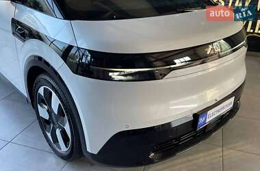 Мінівен Zeekr Mix 2024 в 