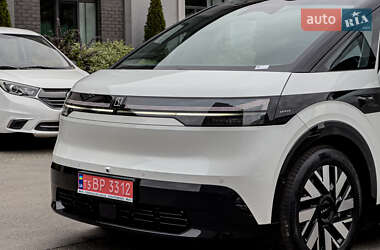 Минивэн Zeekr Mix 2024 в 