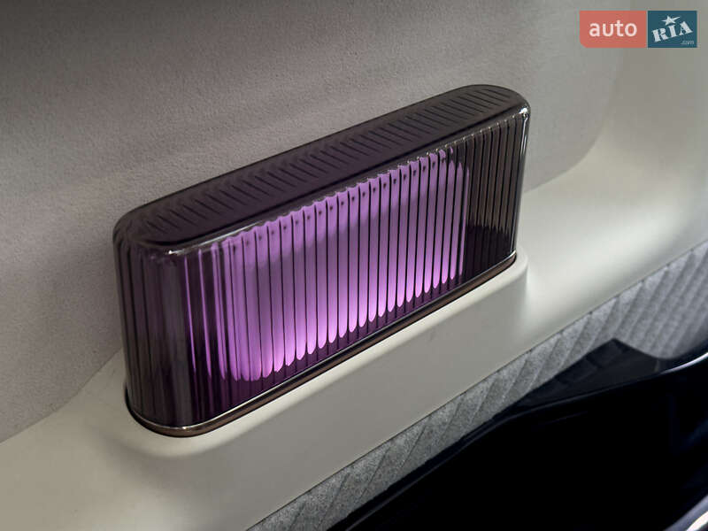 Мінівен Zeekr Mix 2025 в Києві