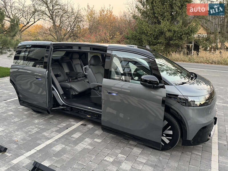 Мінівен Zeekr Mix 2024 в Ужгороді фото 27 Мінівен Zeekr Mix 2024 в Ужгороді