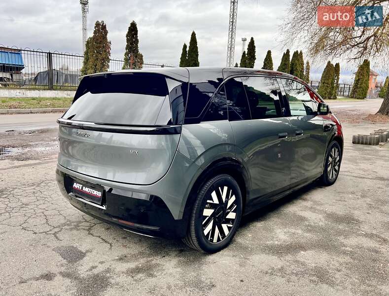 Мінівен Zeekr Mix 2024 в Києві