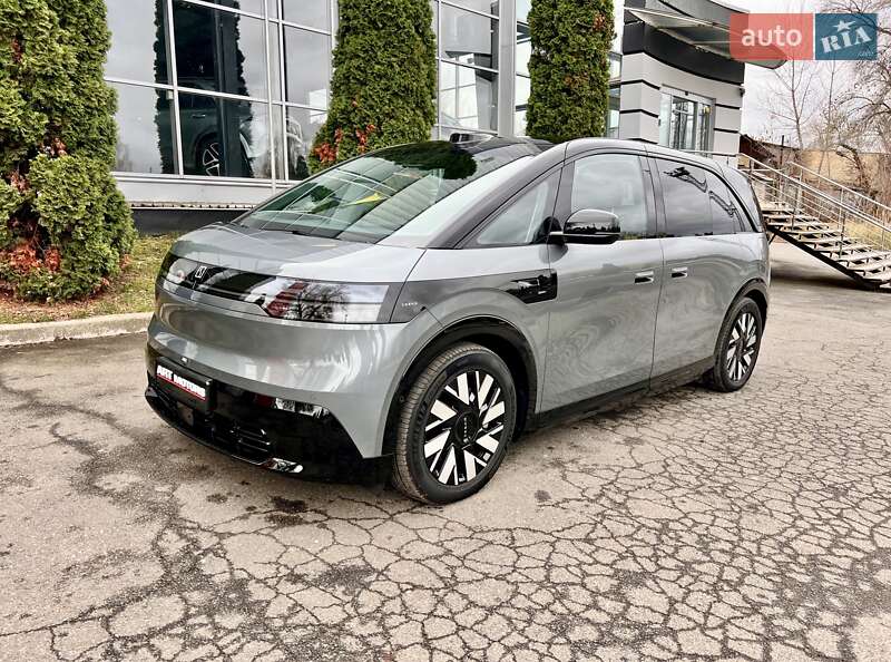 Мінівен Zeekr Mix 2024 в Києві