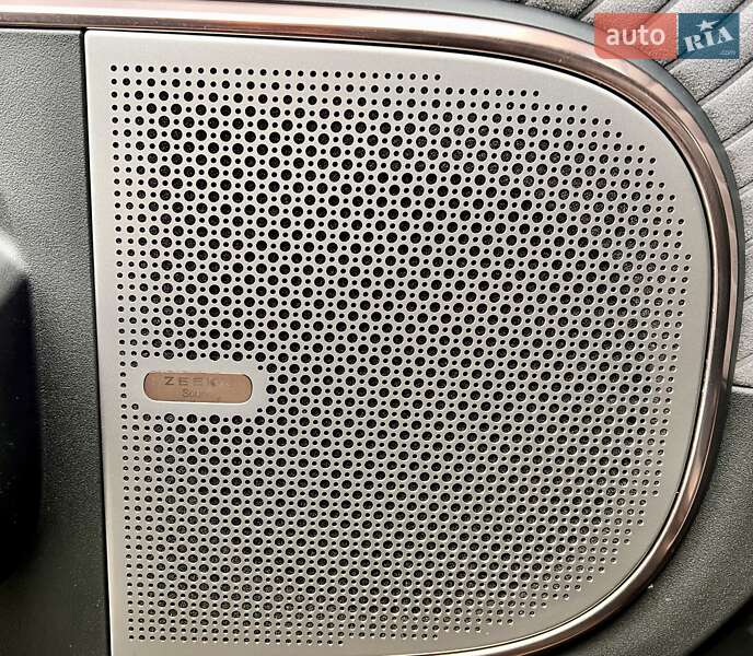 Мінівен Zeekr Mix 2024 в Києві