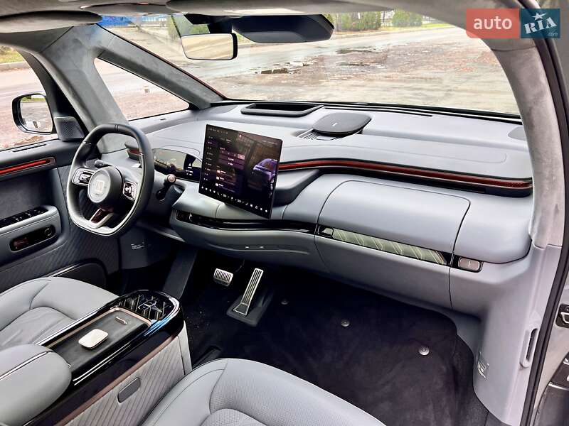 Мінівен Zeekr Mix 2024 в Києві