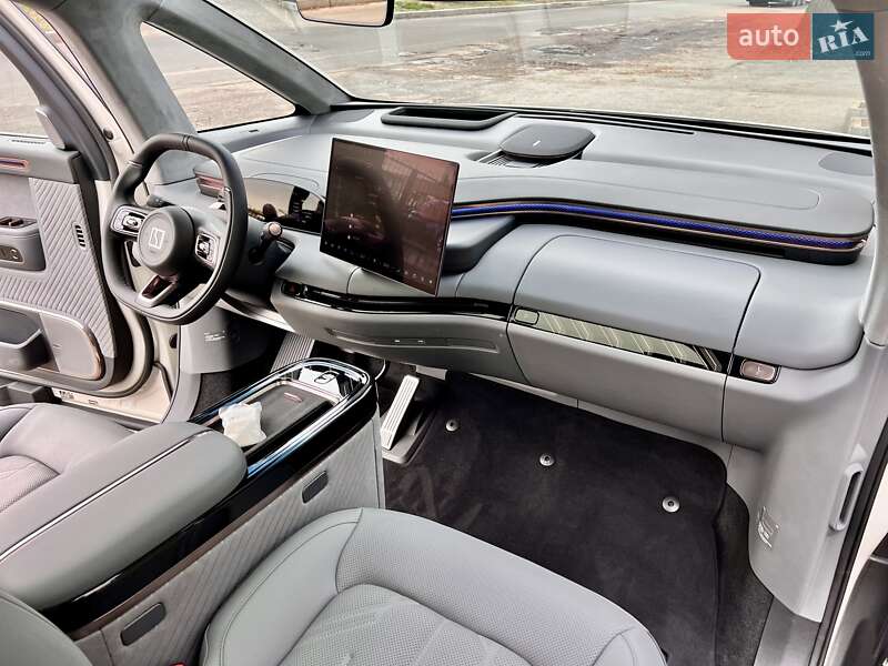 Мінівен Zeekr Mix 2024 в Києві