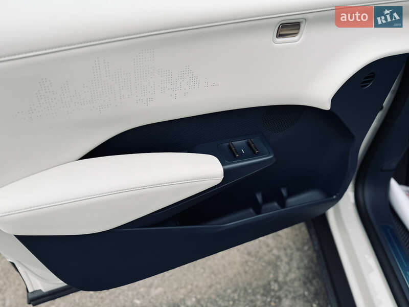 Хэтчбек Zeekr X 2023 в Киеве