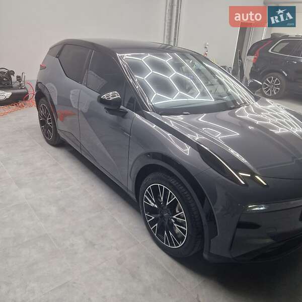 Позашляховик / Кросовер Zeekr X 2023 в Дніпрі