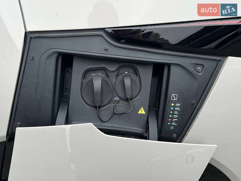 Позашляховик / Кросовер Zeekr X 2023 в Львові